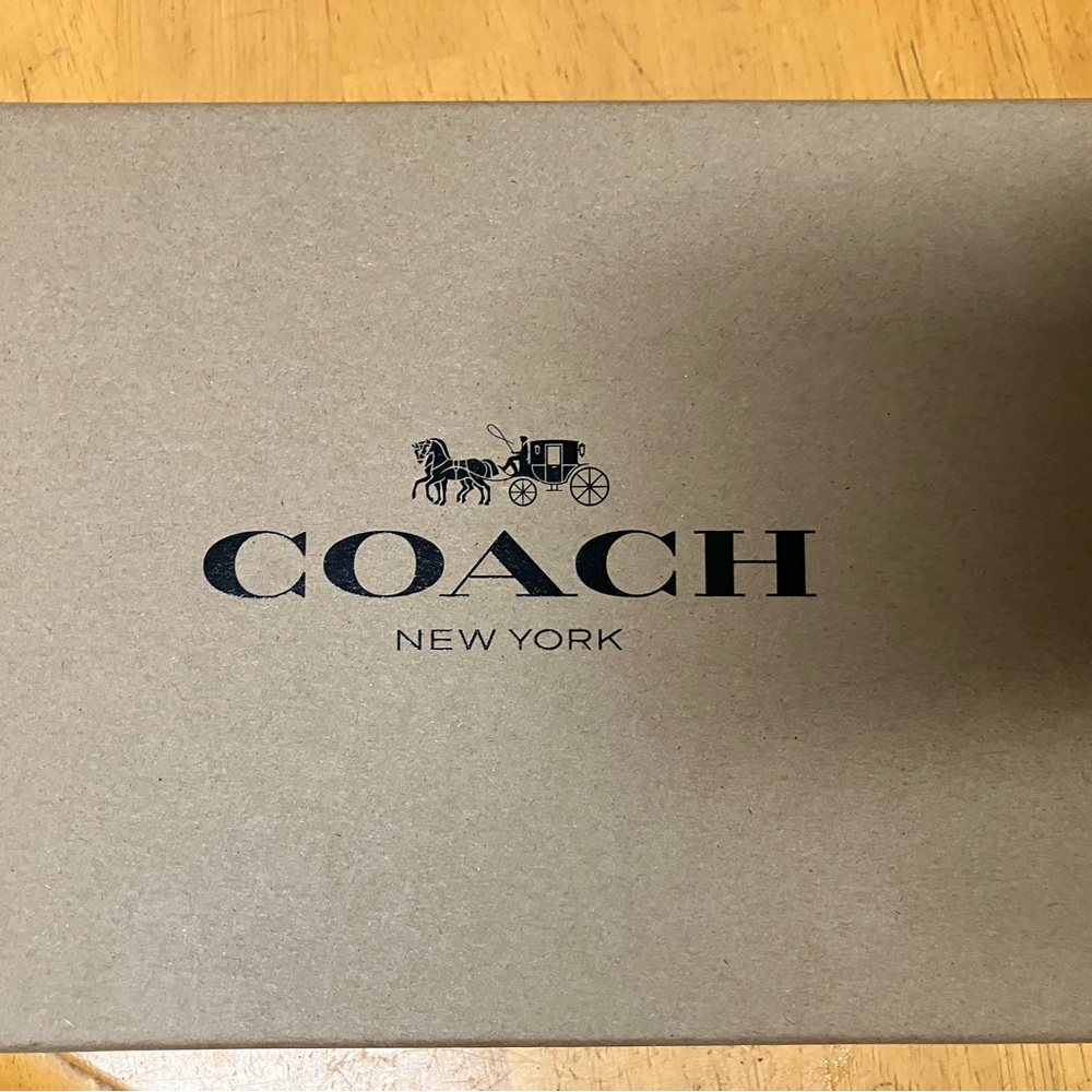 Men’s coach wallet in great condition